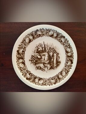 Vintage Schonwald Brown Harvest Rabbit Decorative Salad/Dessert  Plate